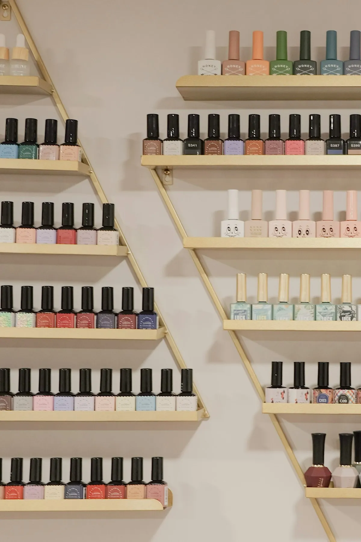Estante de esmaltes